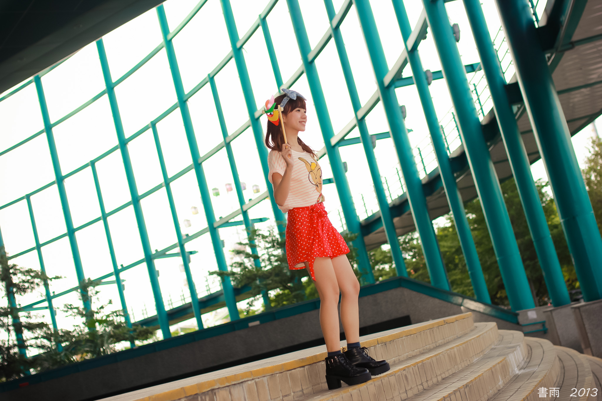 [Beautyleg番外篇]2013-10-28 珊珊士林科工馆外拍 4